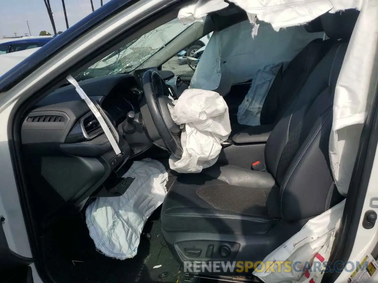 7 Photograph of a damaged car 4T1K61AK6NU028930 TOYOTA CAMRY 2022