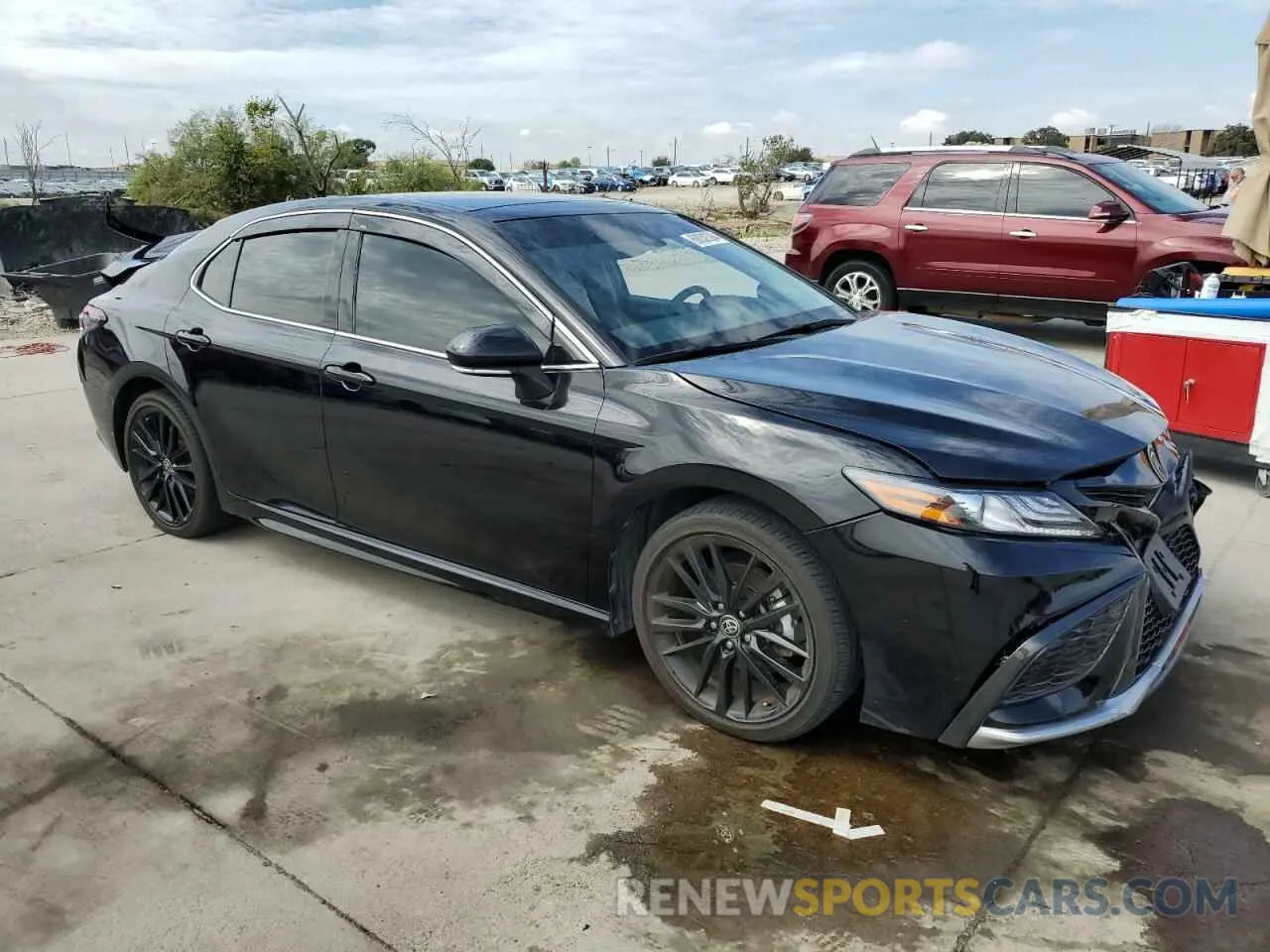 4 Photograph of a damaged car 4T1K61AK7NU016186 TOYOTA CAMRY 2022