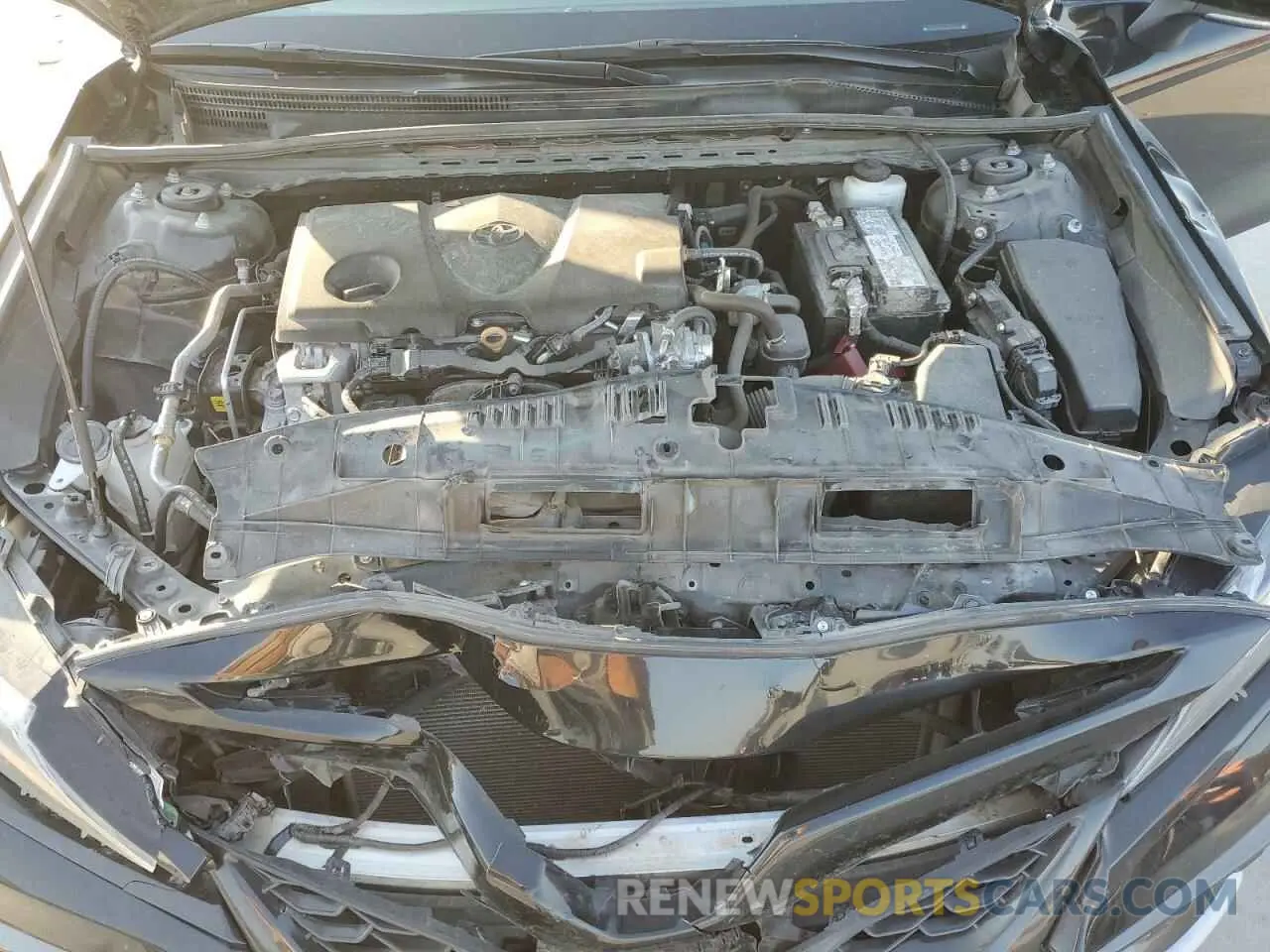 11 Photograph of a damaged car 4T1K61AK7NU043839 TOYOTA CAMRY 2022