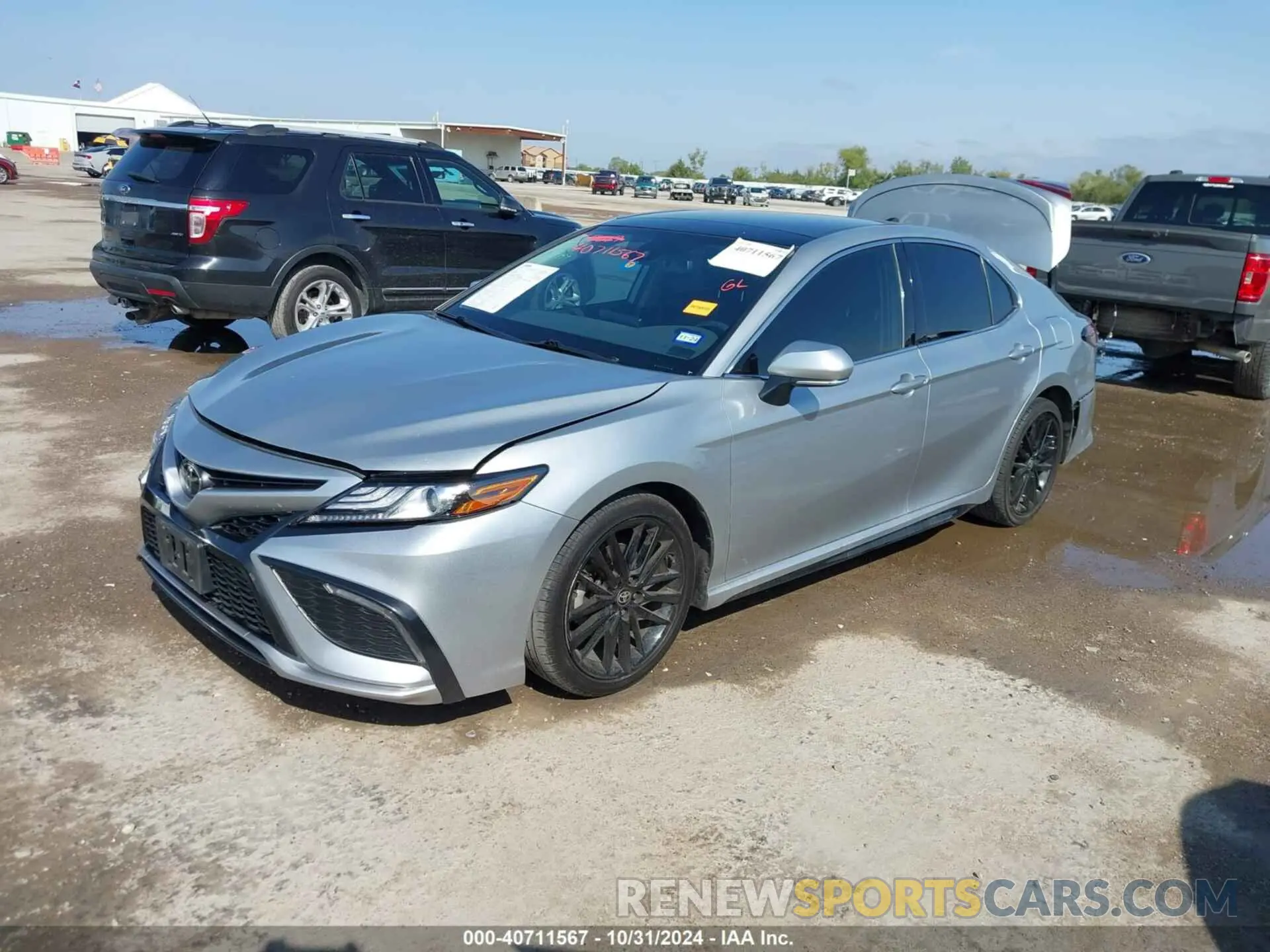 15 Photograph of a damaged car 4T1K61AK7NU070202 TOYOTA CAMRY 2022