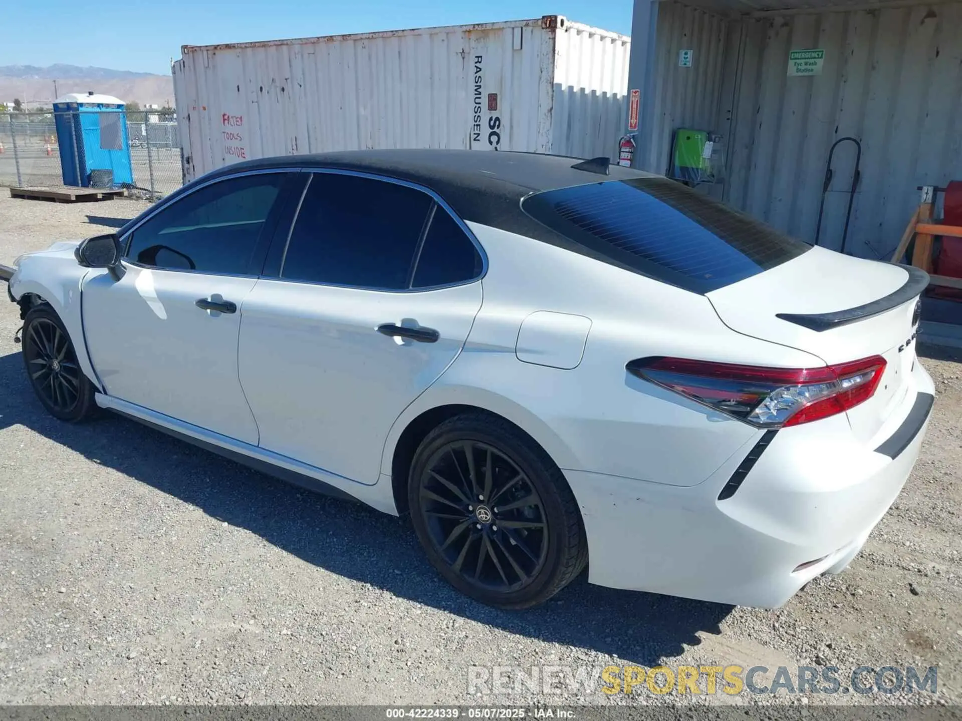 3 Photograph of a damaged car 4T1K61AK8NU005679 TOYOTA CAMRY 2022