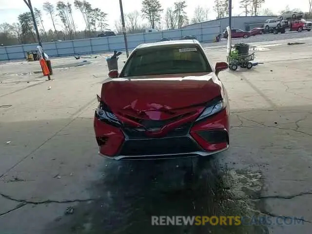 11 Photograph of a damaged car 4T1K61AK8NU022868 TOYOTA CAMRY 2022