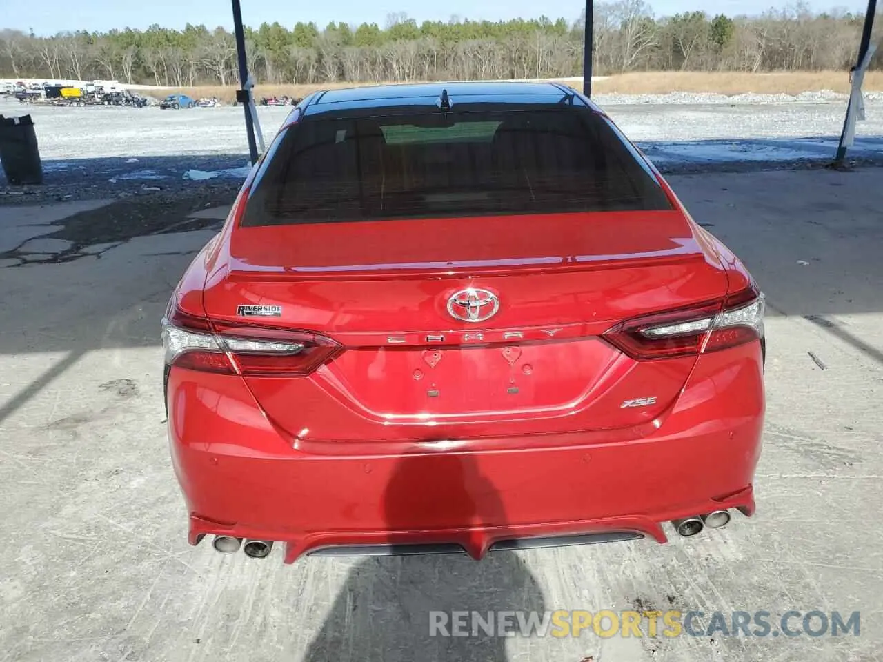 6 Photograph of a damaged car 4T1K61AK8NU022868 TOYOTA CAMRY 2022