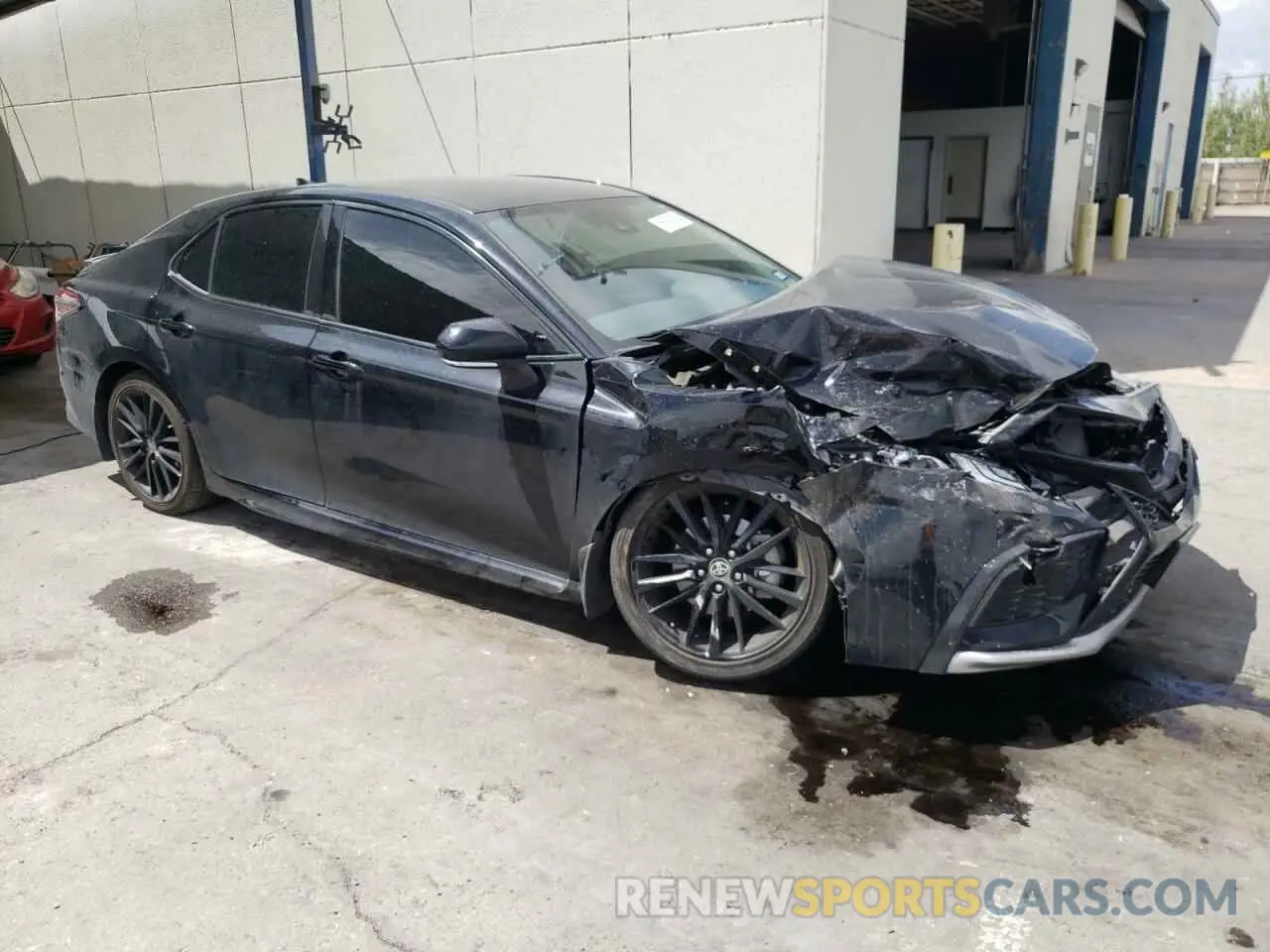 4 Photograph of a damaged car 4T1K61AK8NU718145 TOYOTA CAMRY 2022