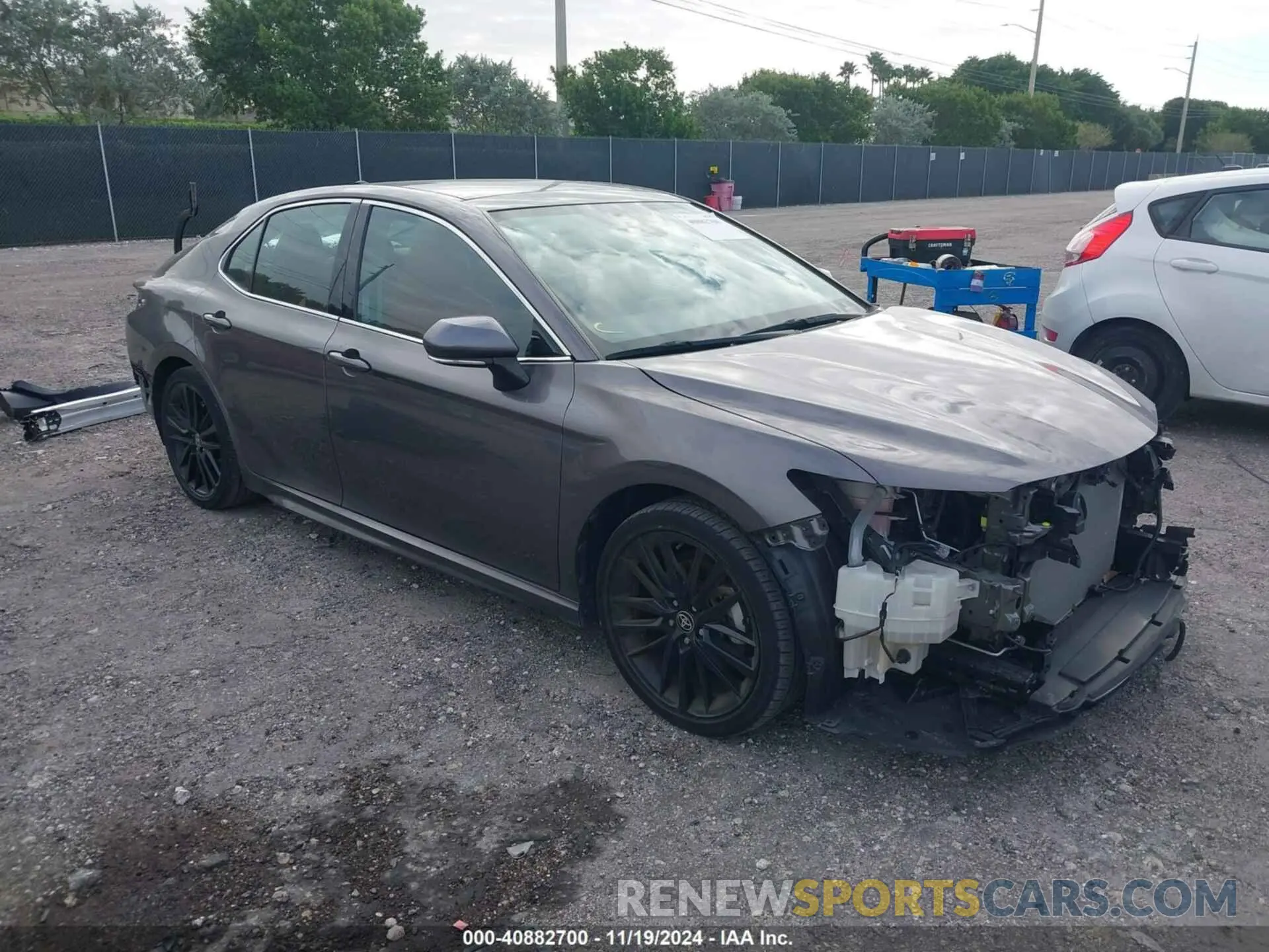 1 Photograph of a damaged car 4T1K61AK9NU620919 TOYOTA CAMRY 2022