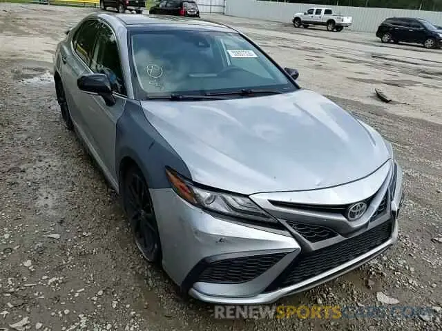 11 Photograph of a damaged car 4T1K61AKXNU499768 TOYOTA CAMRY 2022
