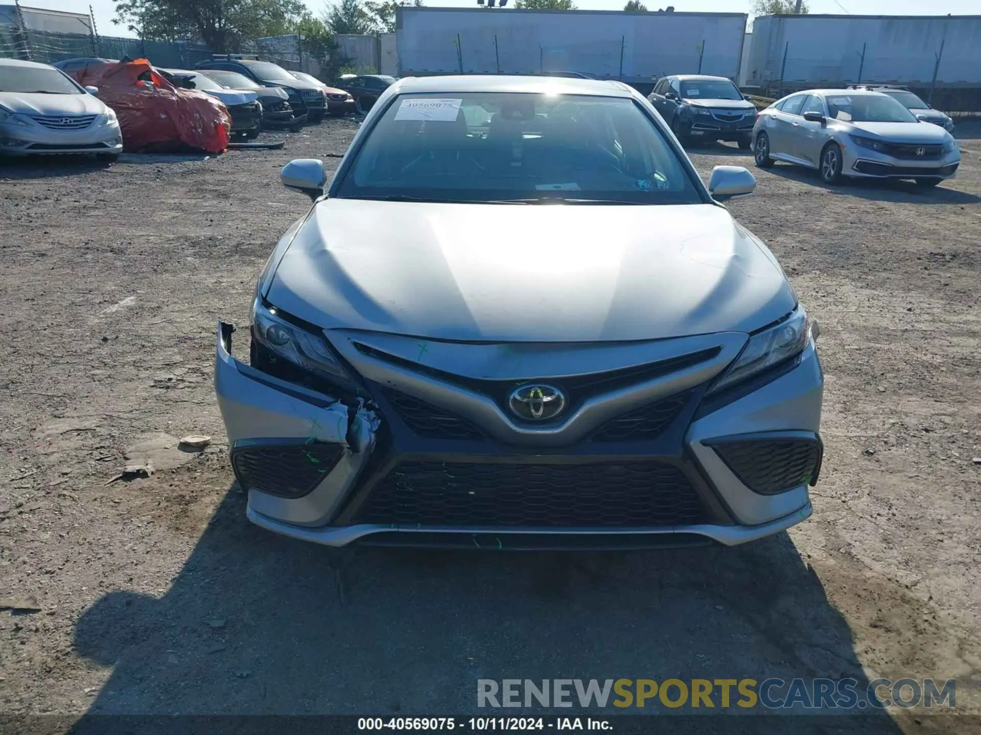 12 Photograph of a damaged car 4T1K61BK2NU063110 TOYOTA CAMRY 2022