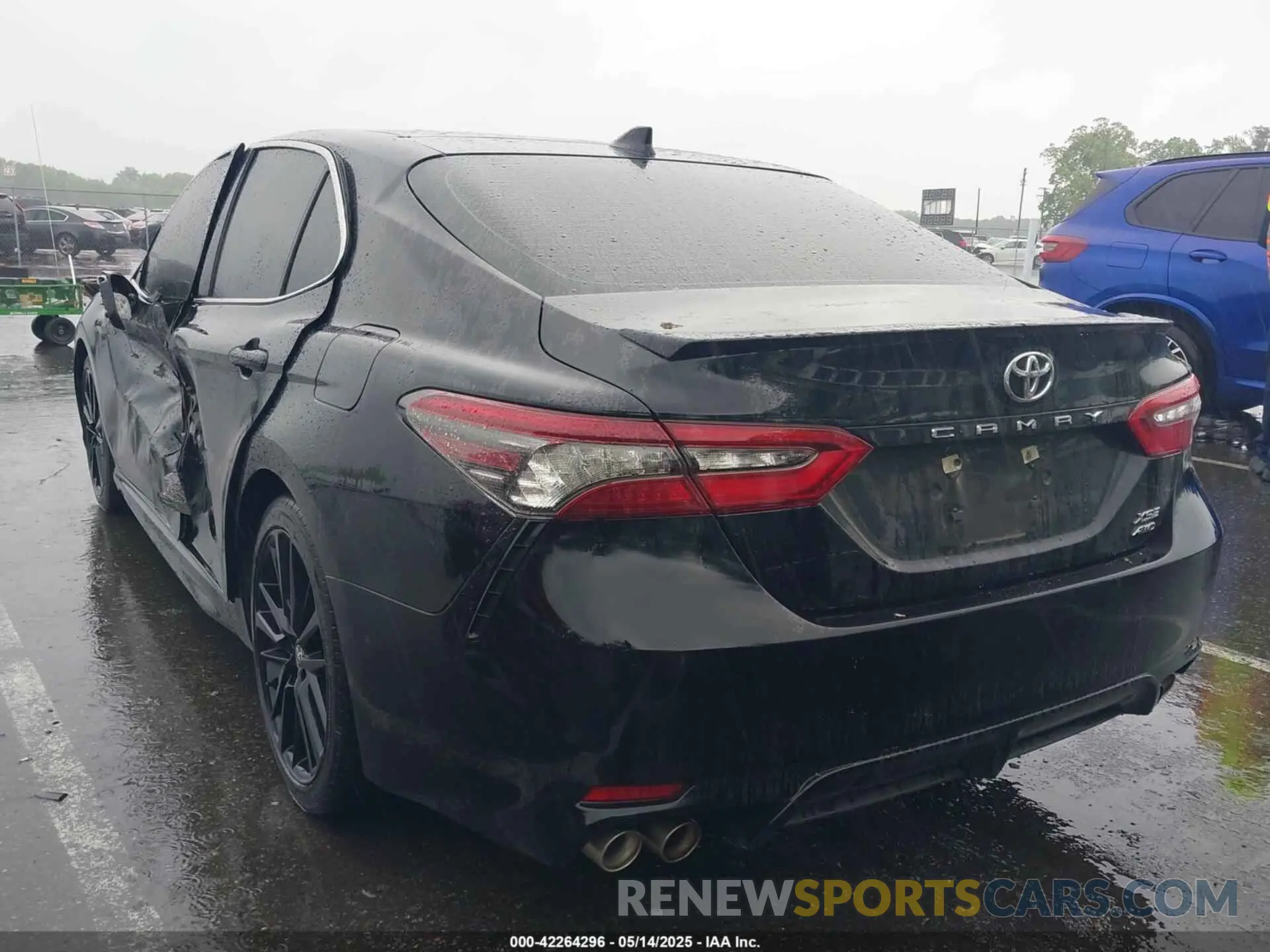 3 Photograph of a damaged car 4T1K61BK4NU056210 TOYOTA CAMRY 2022