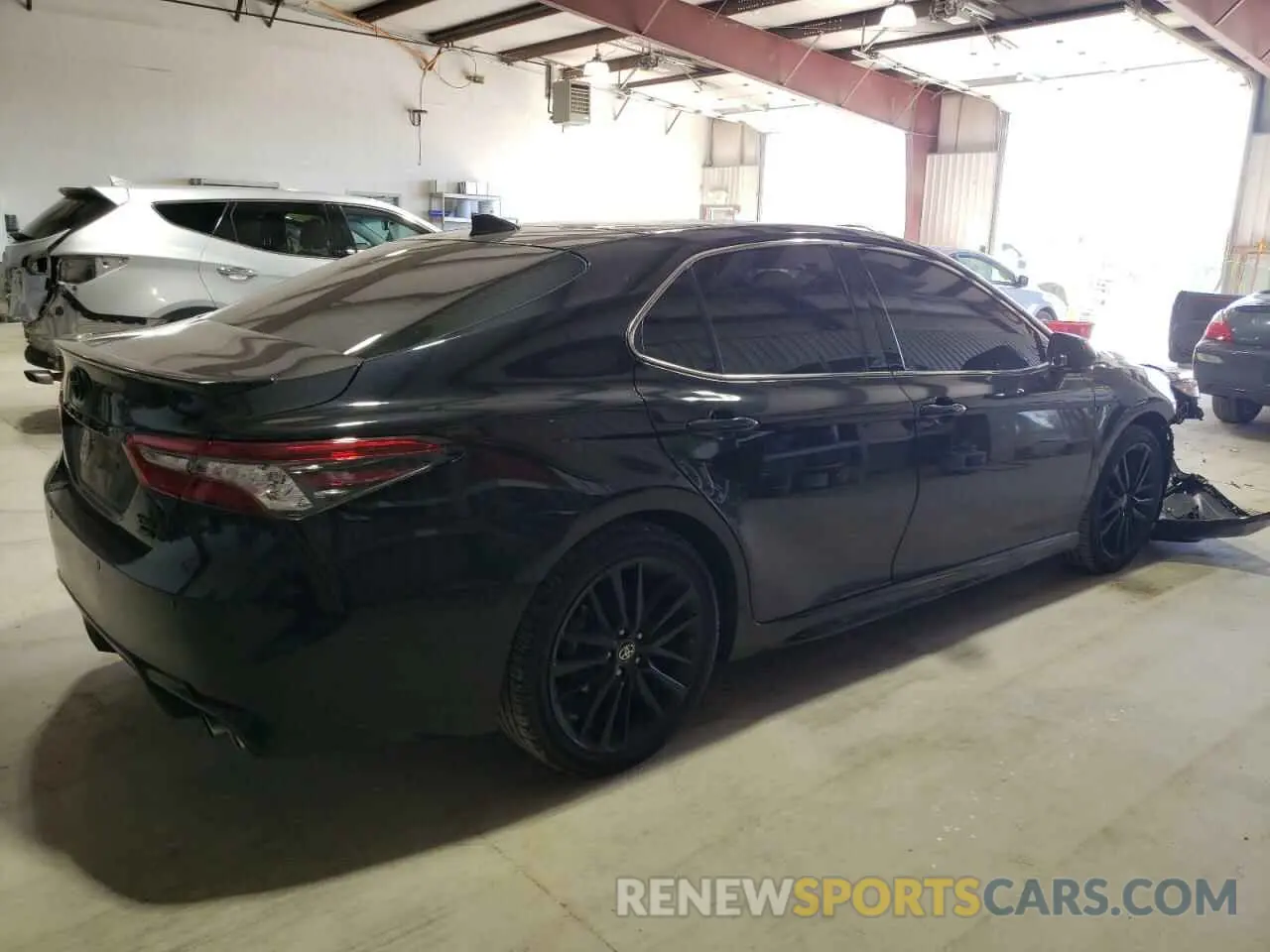 3 Photograph of a damaged car 4T1K61BK9NU063041 TOYOTA CAMRY 2022