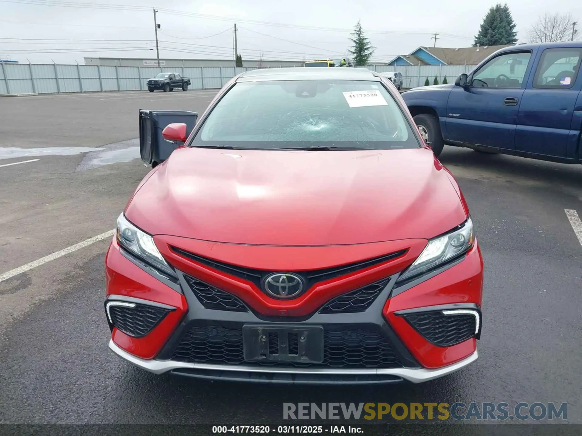 12 Photograph of a damaged car 4T1K61BKXNU068748 TOYOTA CAMRY 2022