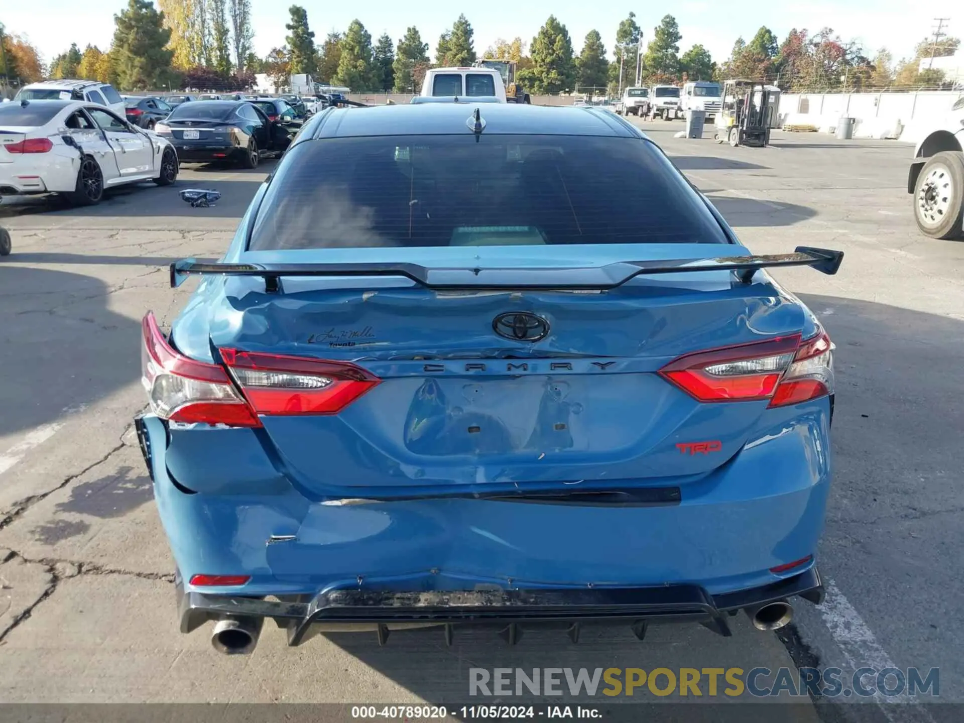 16 Photograph of a damaged car 4T1KZ1AK0NU063728 TOYOTA CAMRY 2022