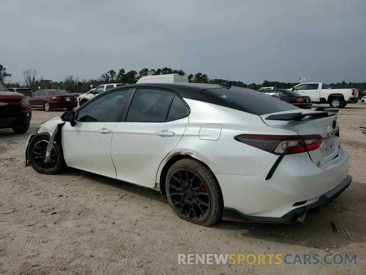 2 Photograph of a damaged car 4T1KZ1AK2NU067781 TOYOTA CAMRY 2022
