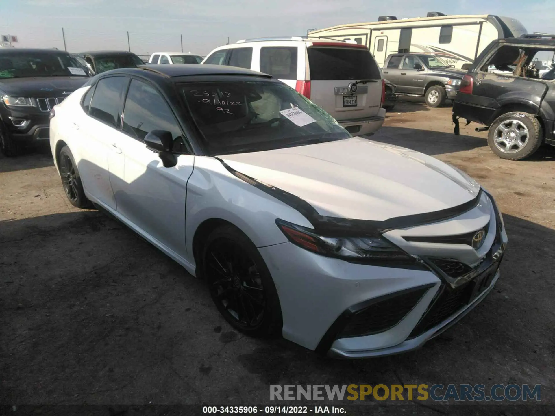 1 Photograph of a damaged car 4T1KZ1AK3NU061844 TOYOTA CAMRY 2022