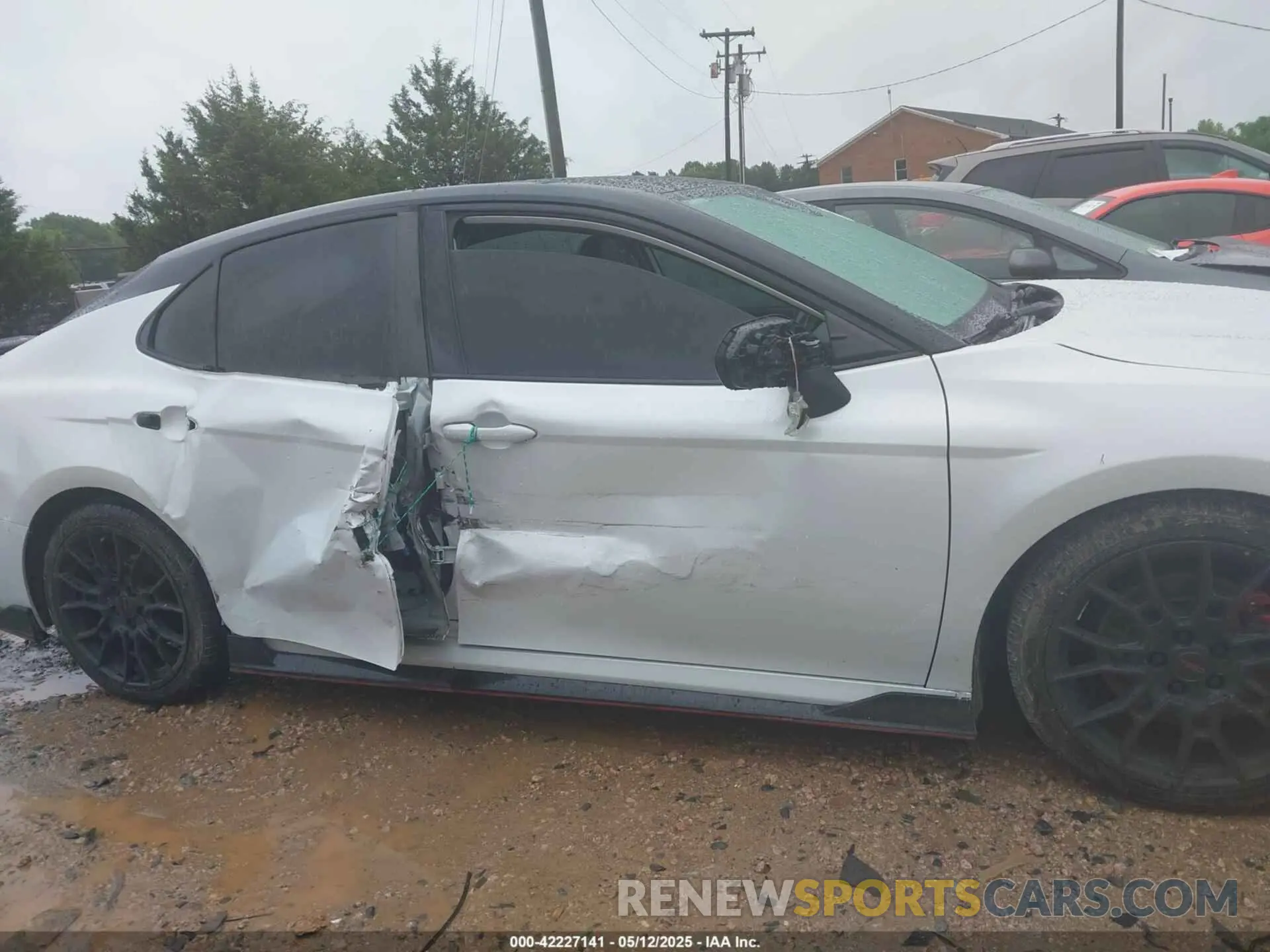 13 Photograph of a damaged car 4T1KZ1AK3NU062119 TOYOTA CAMRY 2022
