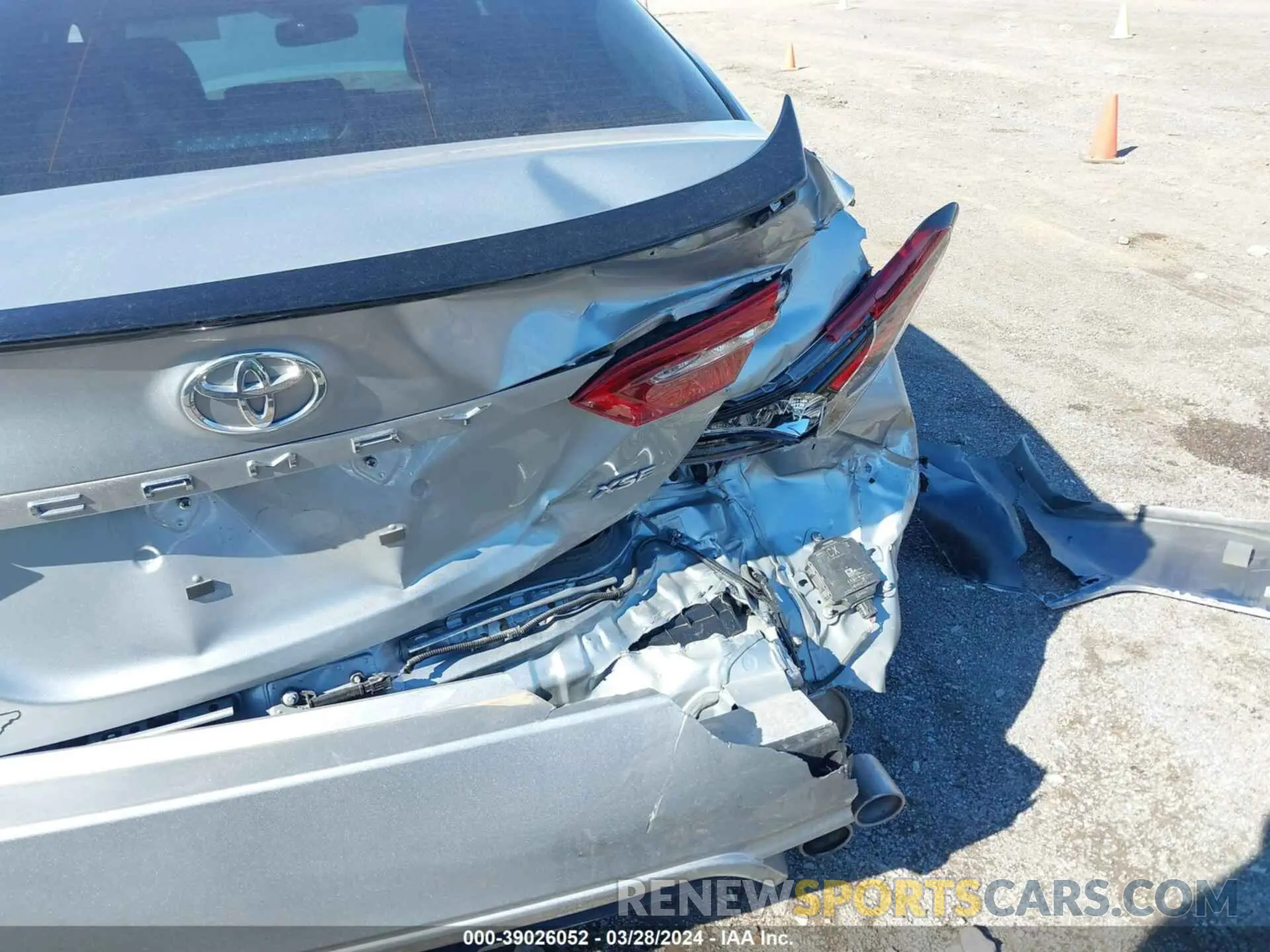 6 Photograph of a damaged car 4T1KZ1AK3NU068373 TOYOTA CAMRY 2022