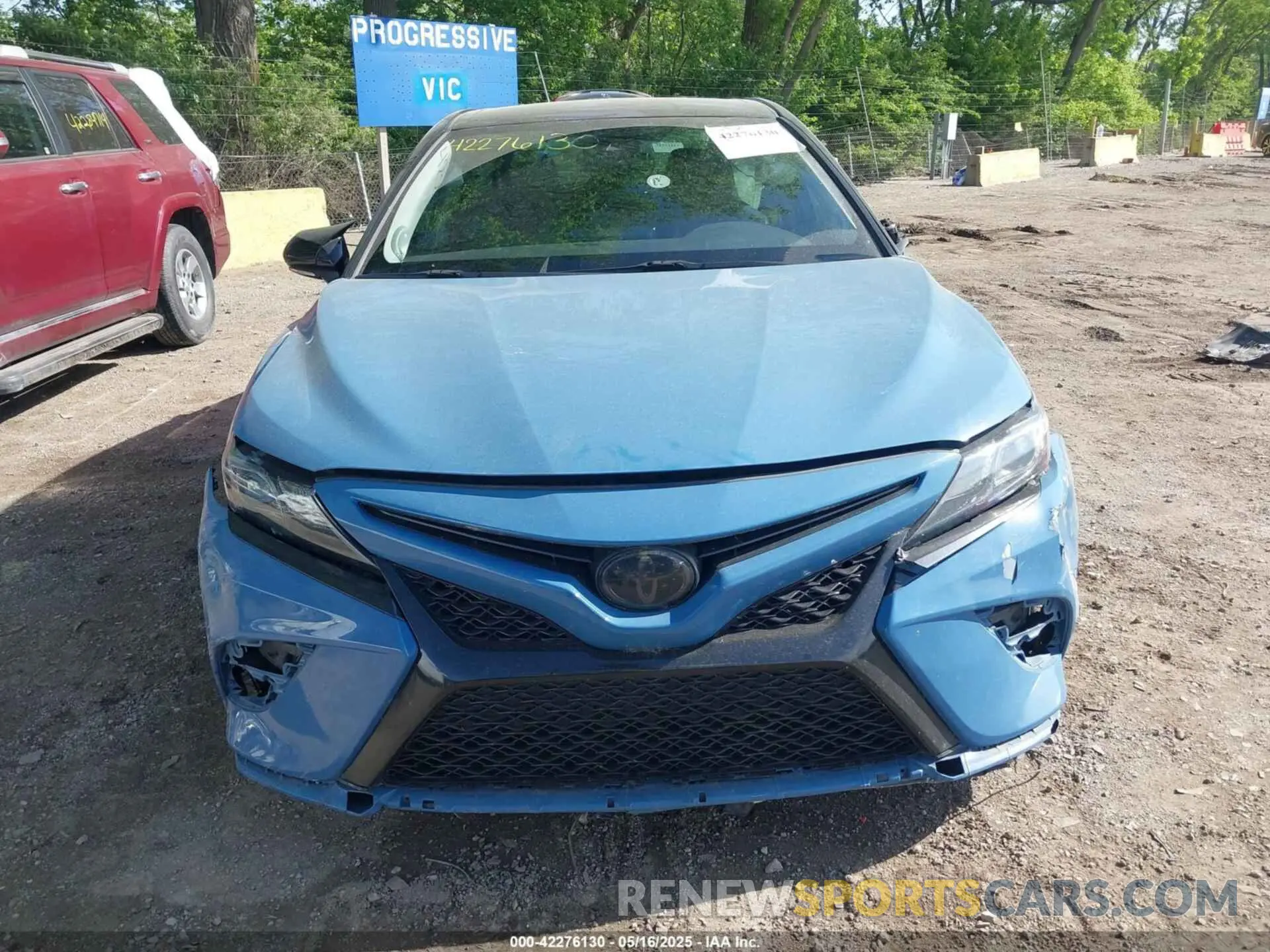 12 Photograph of a damaged car 4T1KZ1AK4NU061948 TOYOTA CAMRY 2022