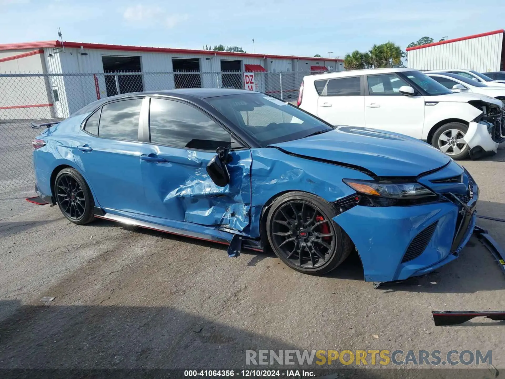 13 Photograph of a damaged car 4T1KZ1AK4NU070035 TOYOTA CAMRY 2022