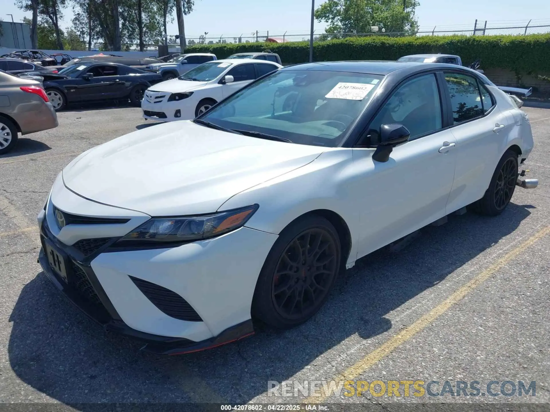 2 Photograph of a damaged car 4T1KZ1AK6NU066620 TOYOTA CAMRY 2022