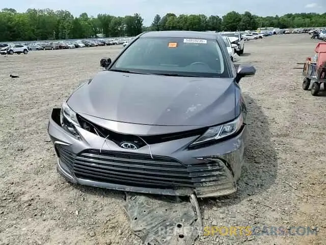 13 Photograph of a damaged car 4T1R11AK4NU632926 TOYOTA CAMRY 2022