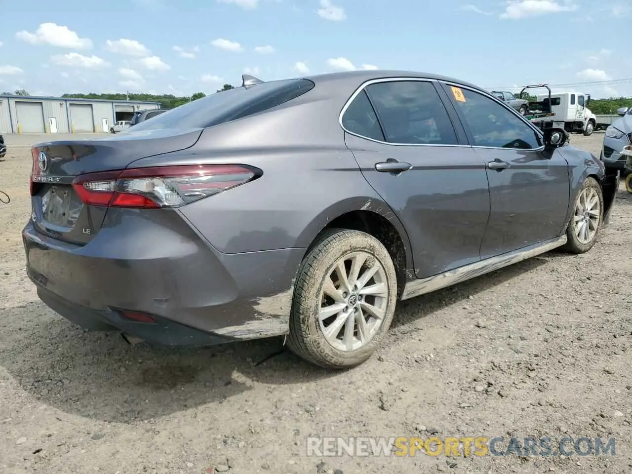 3 Photograph of a damaged car 4T1R11AK4NU632926 TOYOTA CAMRY 2022