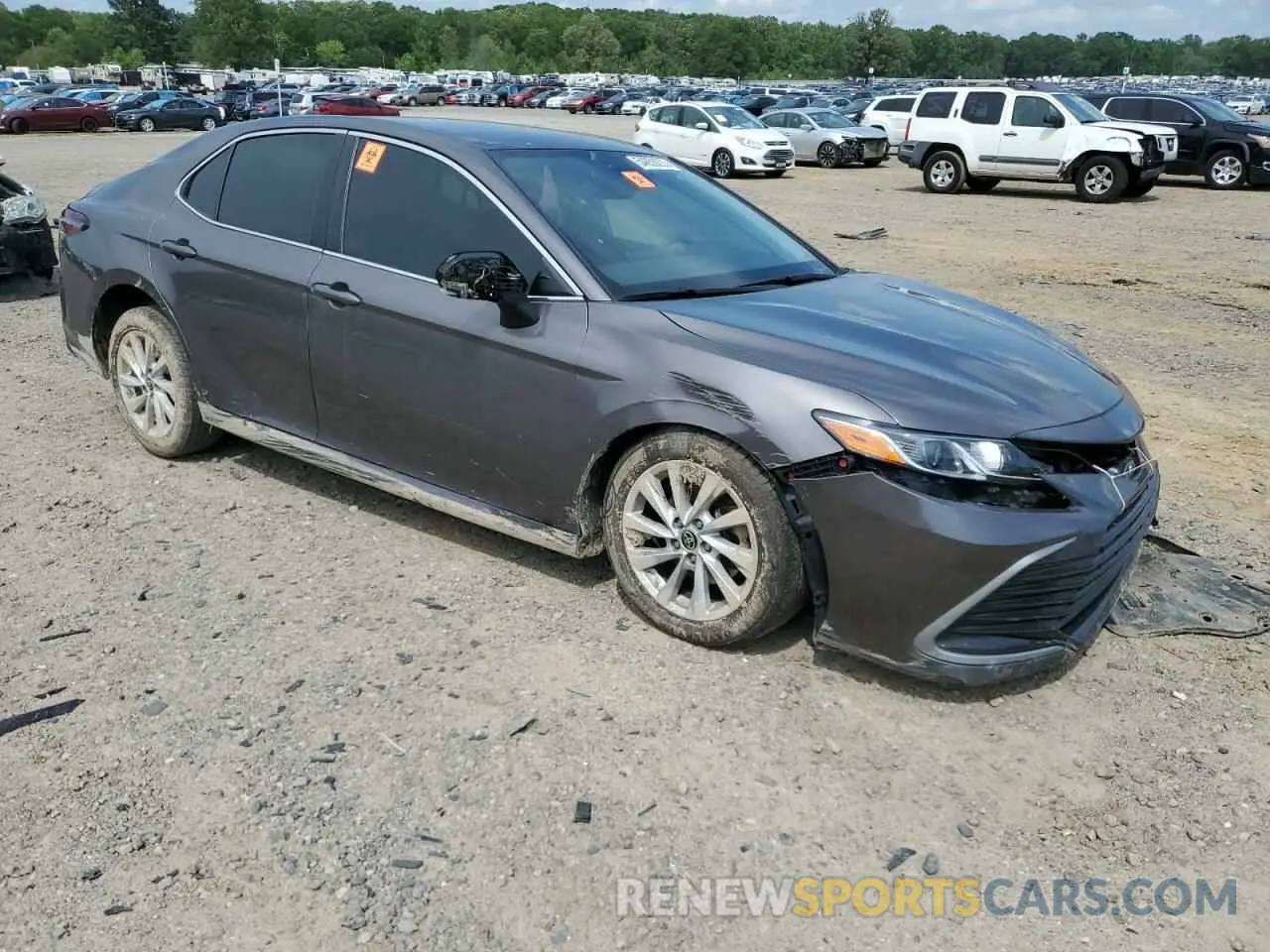 4 Photograph of a damaged car 4T1R11AK4NU632926 TOYOTA CAMRY 2022