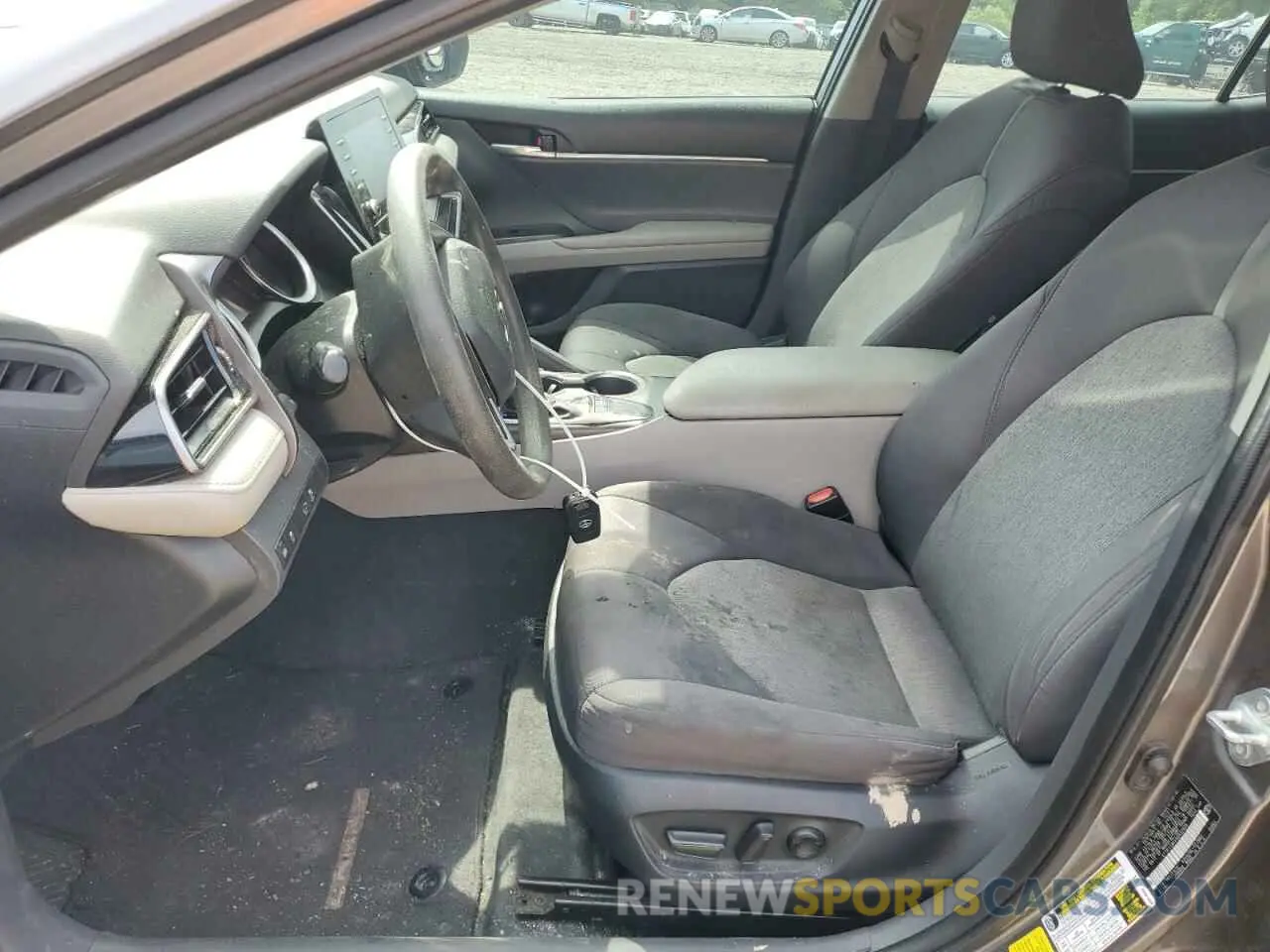 7 Photograph of a damaged car 4T1R11AK4NU632926 TOYOTA CAMRY 2022