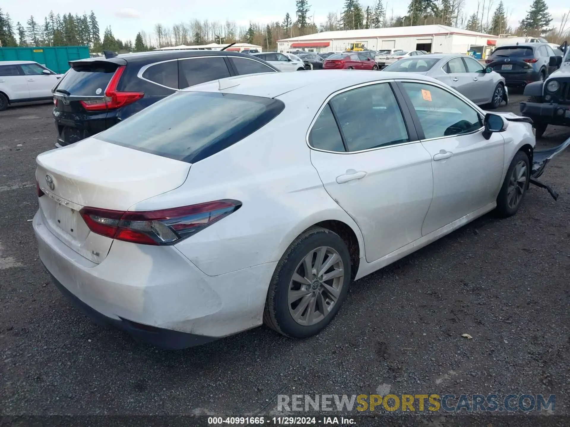 4 Фотография поврежденного автомобиля 4T1R11AK6NU056417 TOYOTA CAMRY 2022