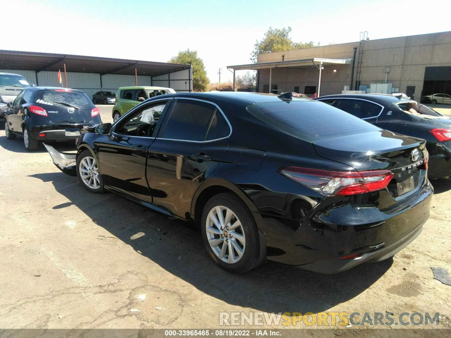 3 Фотография поврежденного автомобиля 4T1R11AK7NU622942 TOYOTA CAMRY 2022