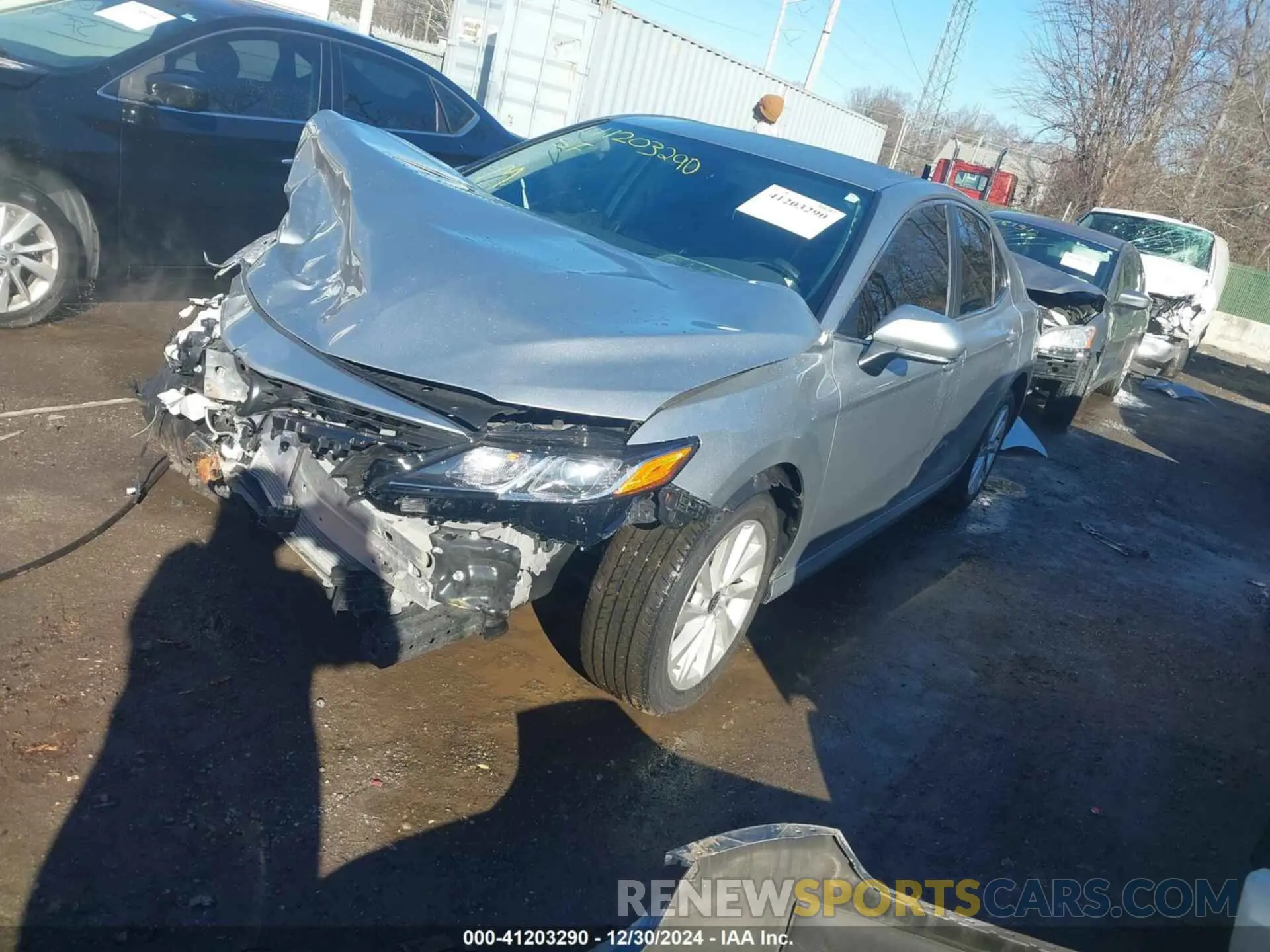 2 Photograph of a damaged car 4T1R11AK7NU680744 TOYOTA CAMRY 2022