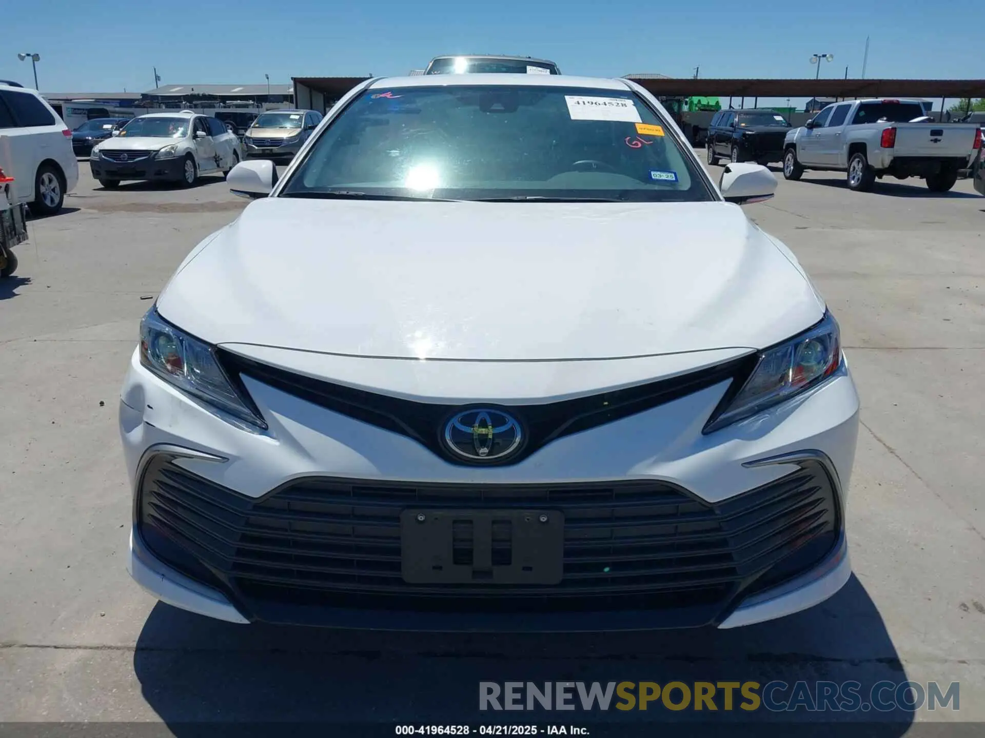 6 Photograph of a damaged car 4T1R11AK8NU676797 TOYOTA CAMRY 2022