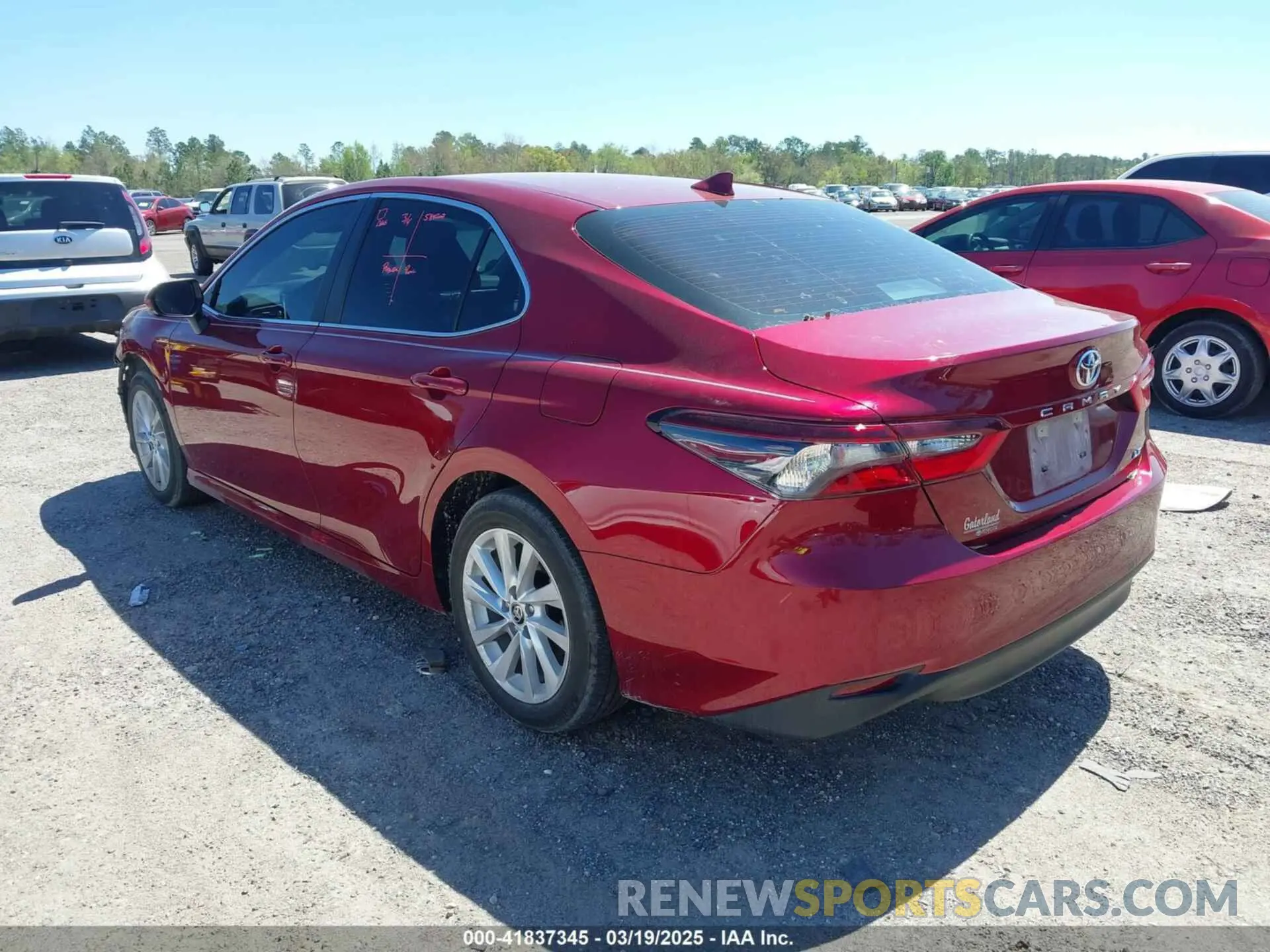 3 Фотография поврежденного автомобиля 4T1R11AK9NU655473 TOYOTA CAMRY 2022