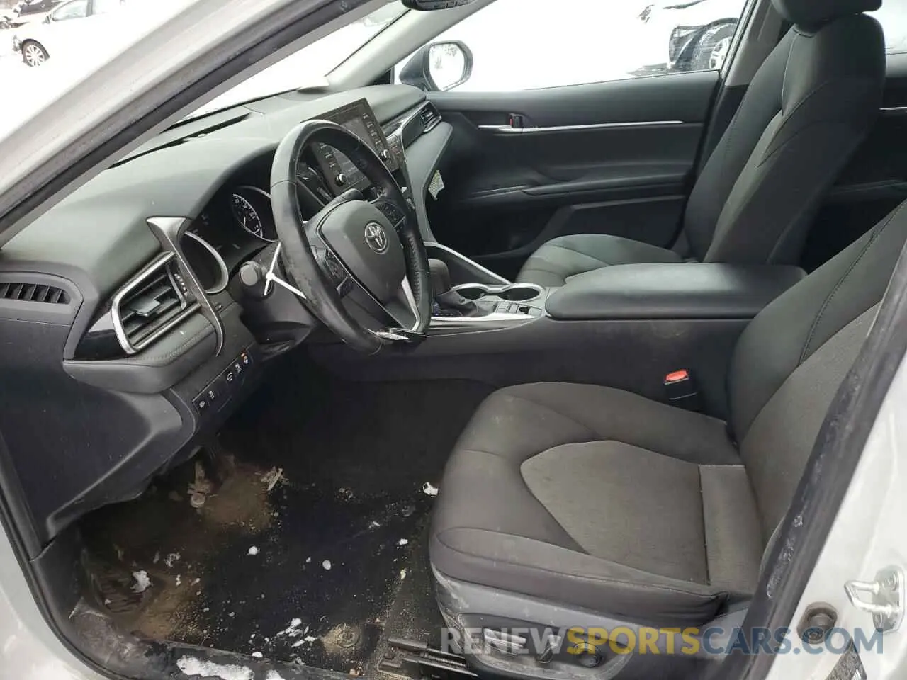 7 Photograph of a damaged car 4T1R11BK0NU067167 TOYOTA CAMRY 2022