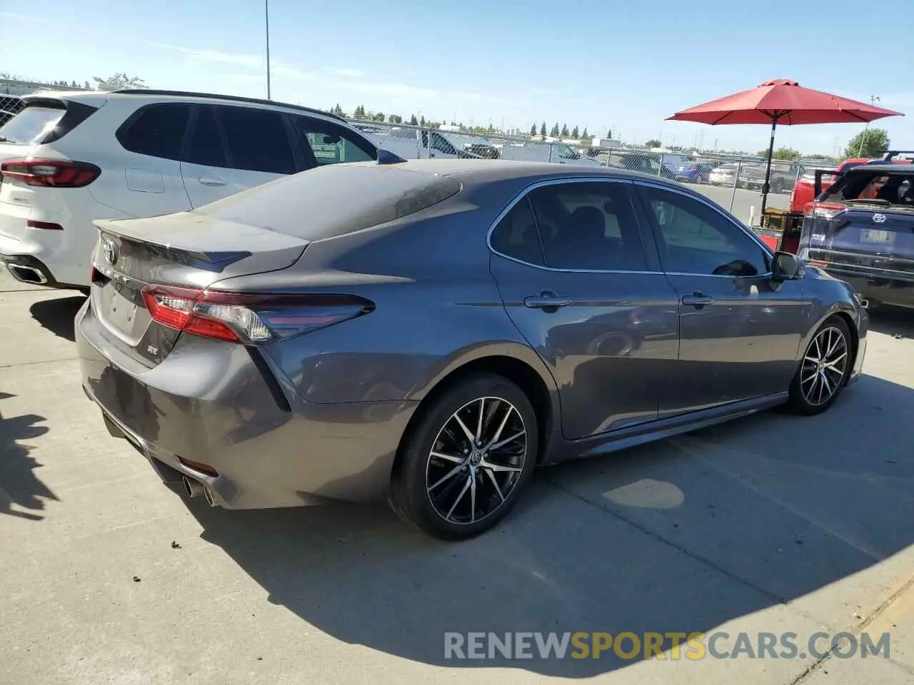 3 Photograph of a damaged car 4T1S11AK3NU687787 TOYOTA CAMRY 2022