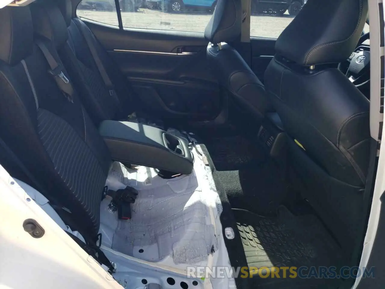10 Photograph of a damaged car 4T1S11AK5NU046978 TOYOTA CAMRY 2022