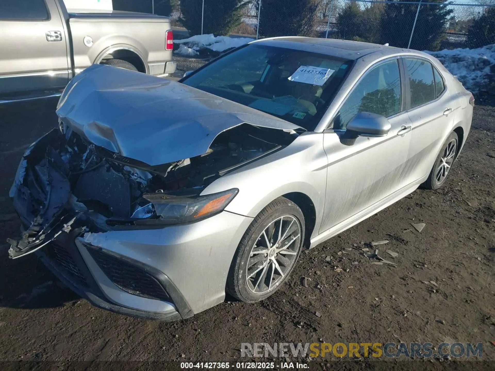 2 Photograph of a damaged car 4T1S11AK6NU683054 TOYOTA CAMRY 2022