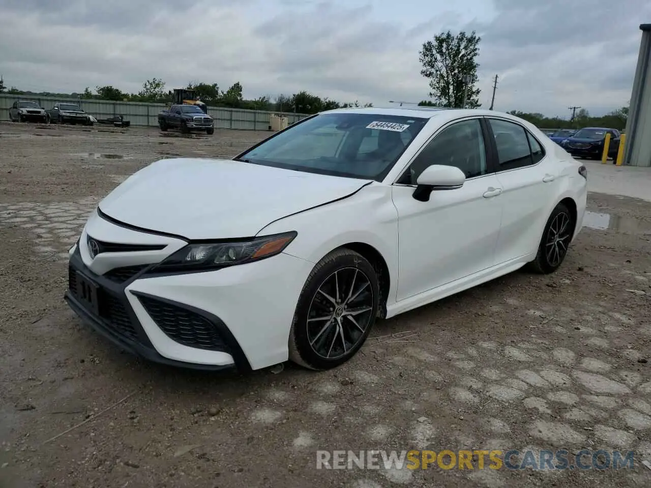 1 Photograph of a damaged car 4T1S11AKXNU686782 TOYOTA CAMRY 2022