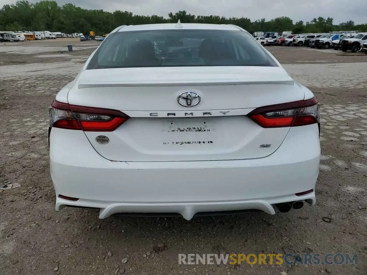6 Photograph of a damaged car 4T1S11AKXNU686782 TOYOTA CAMRY 2022