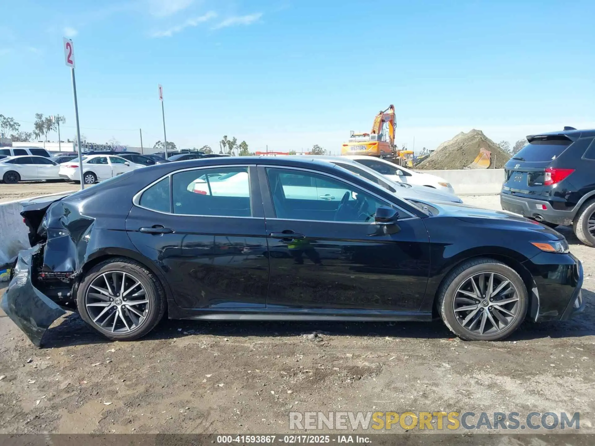 13 Photograph of a damaged car 4T1S31AK3NU579003 TOYOTA CAMRY 2022