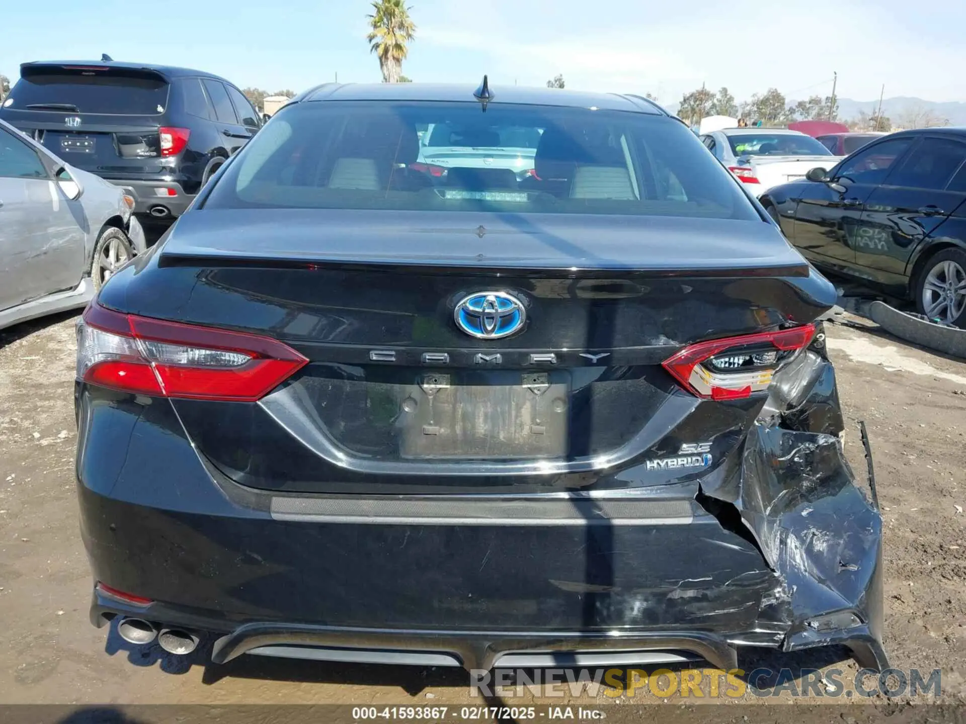 16 Photograph of a damaged car 4T1S31AK3NU579003 TOYOTA CAMRY 2022