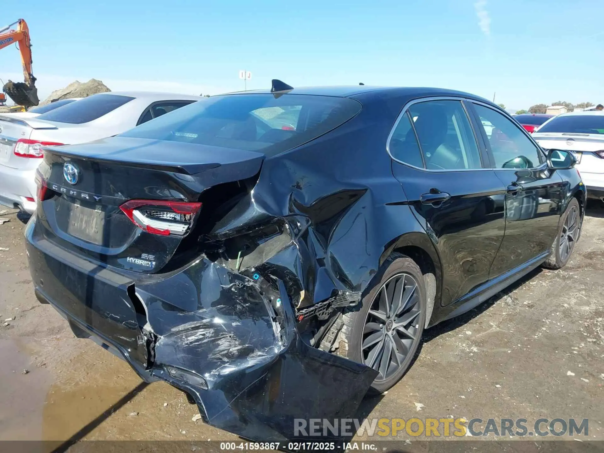 4 Photograph of a damaged car 4T1S31AK3NU579003 TOYOTA CAMRY 2022