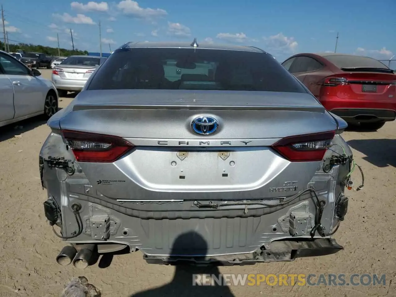 6 Photograph of a damaged car 4T1S31AK4NU598059 TOYOTA CAMRY 2022