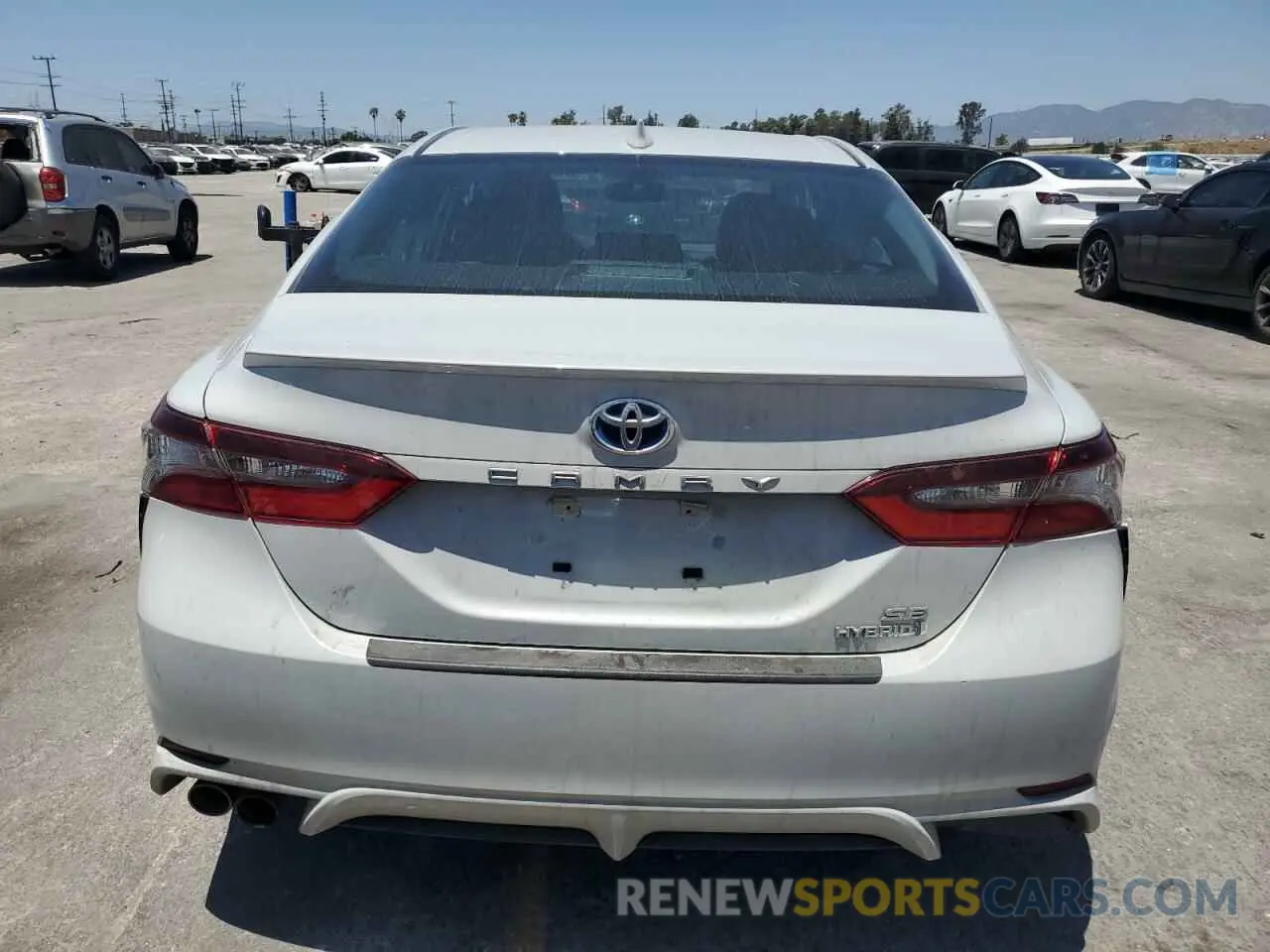 6 Photograph of a damaged car 4T1S31AK9NU038571 TOYOTA CAMRY 2022