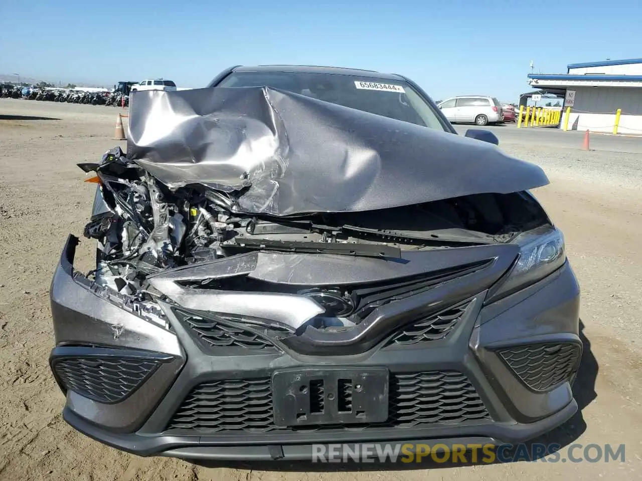 5 Photograph of a damaged car 4T1T11AK0NU045919 TOYOTA CAMRY 2022
