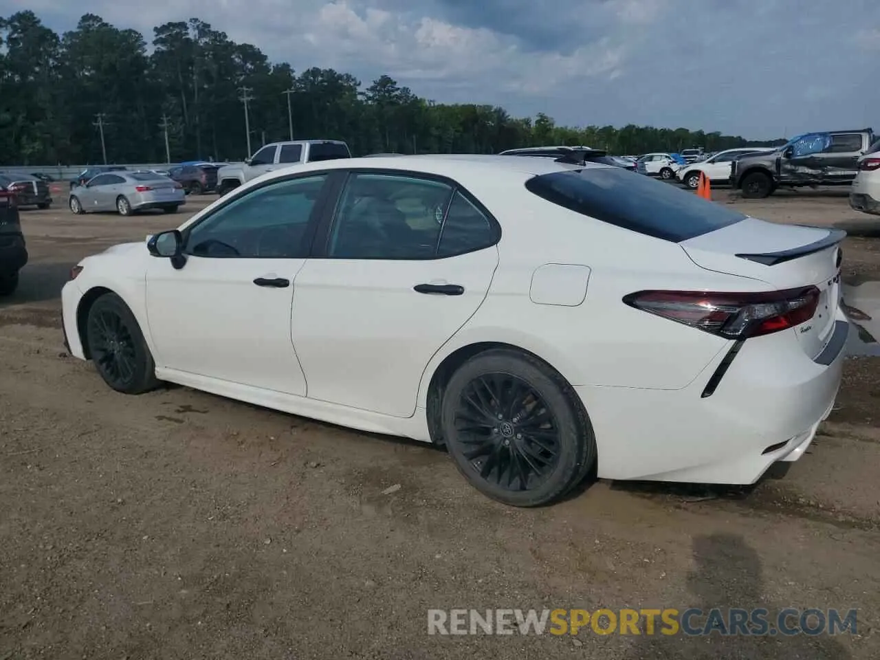 2 Photograph of a damaged car 4T1T11AK1NU017269 TOYOTA CAMRY 2022