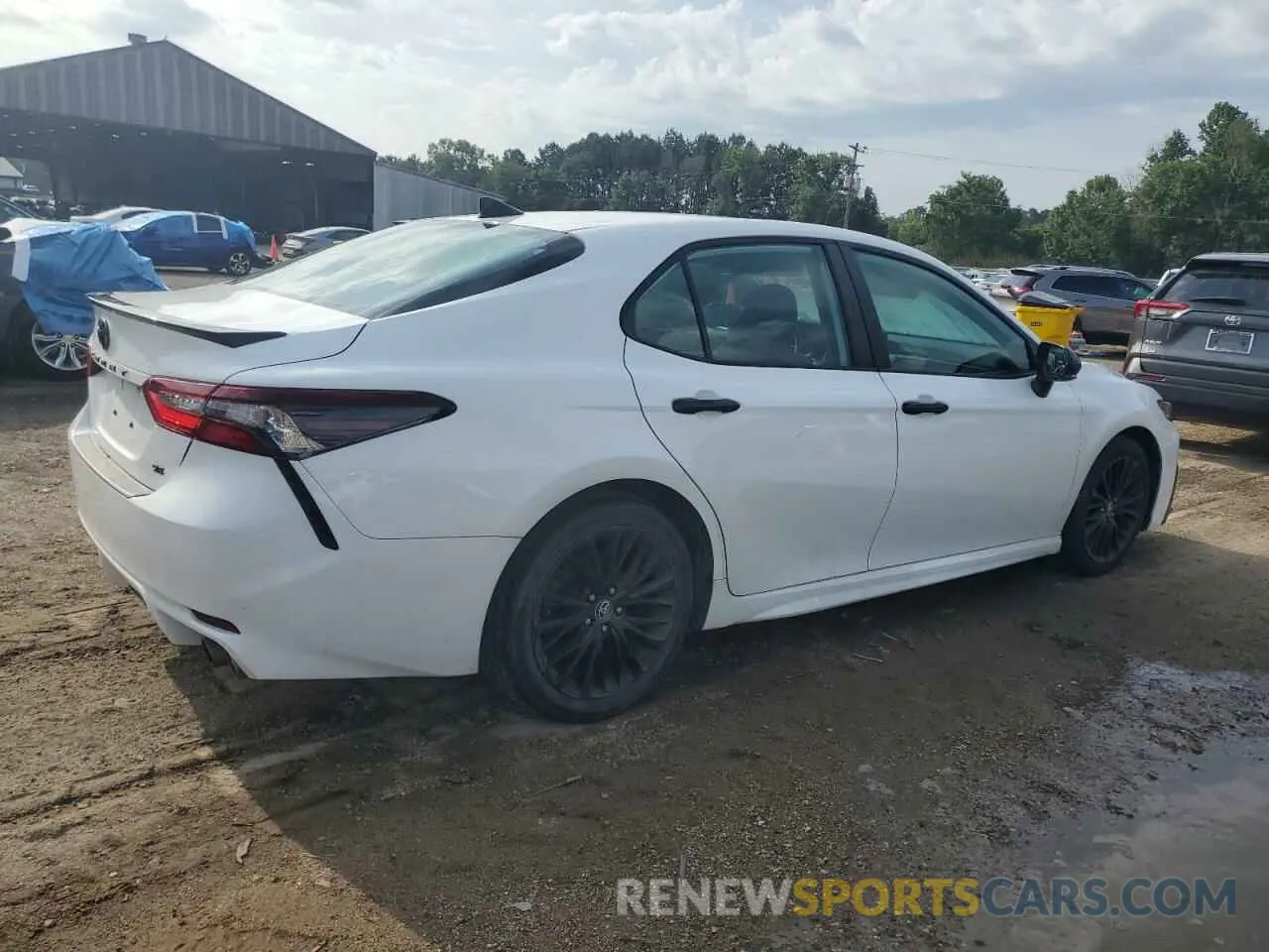 3 Photograph of a damaged car 4T1T11AK1NU017269 TOYOTA CAMRY 2022