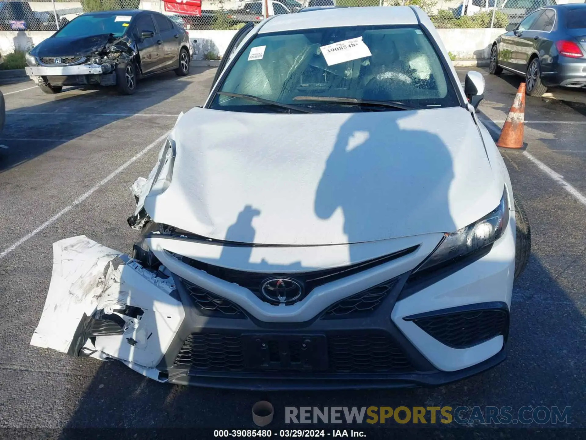 12 Photograph of a damaged car 4T1T11AK1NU030846 TOYOTA CAMRY 2022