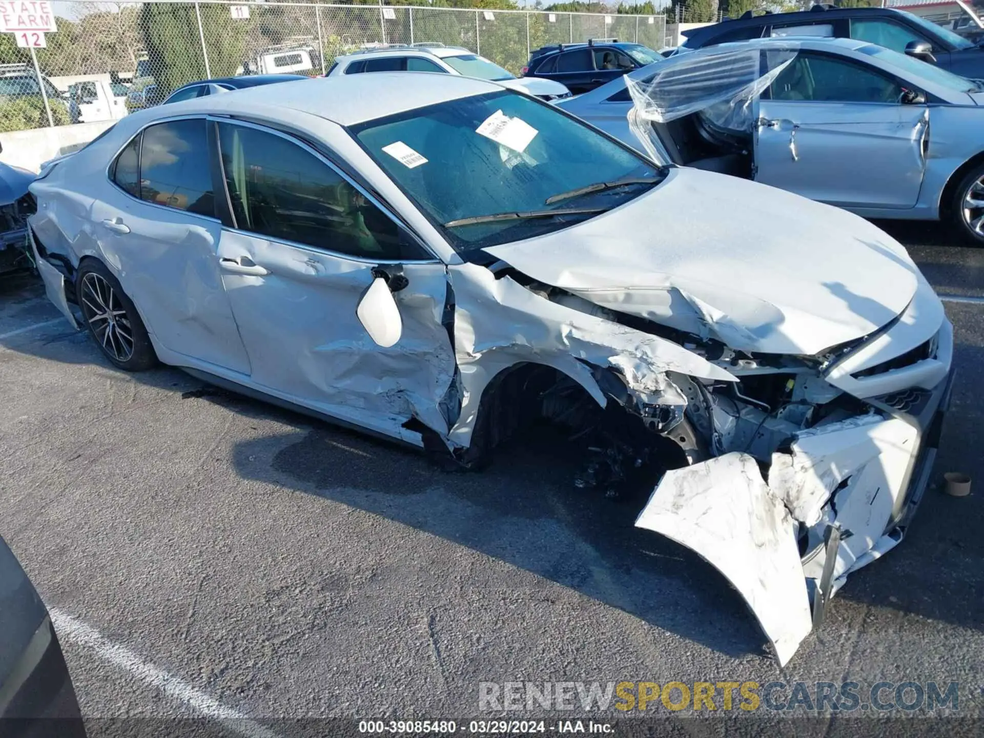 6 Photograph of a damaged car 4T1T11AK1NU030846 TOYOTA CAMRY 2022