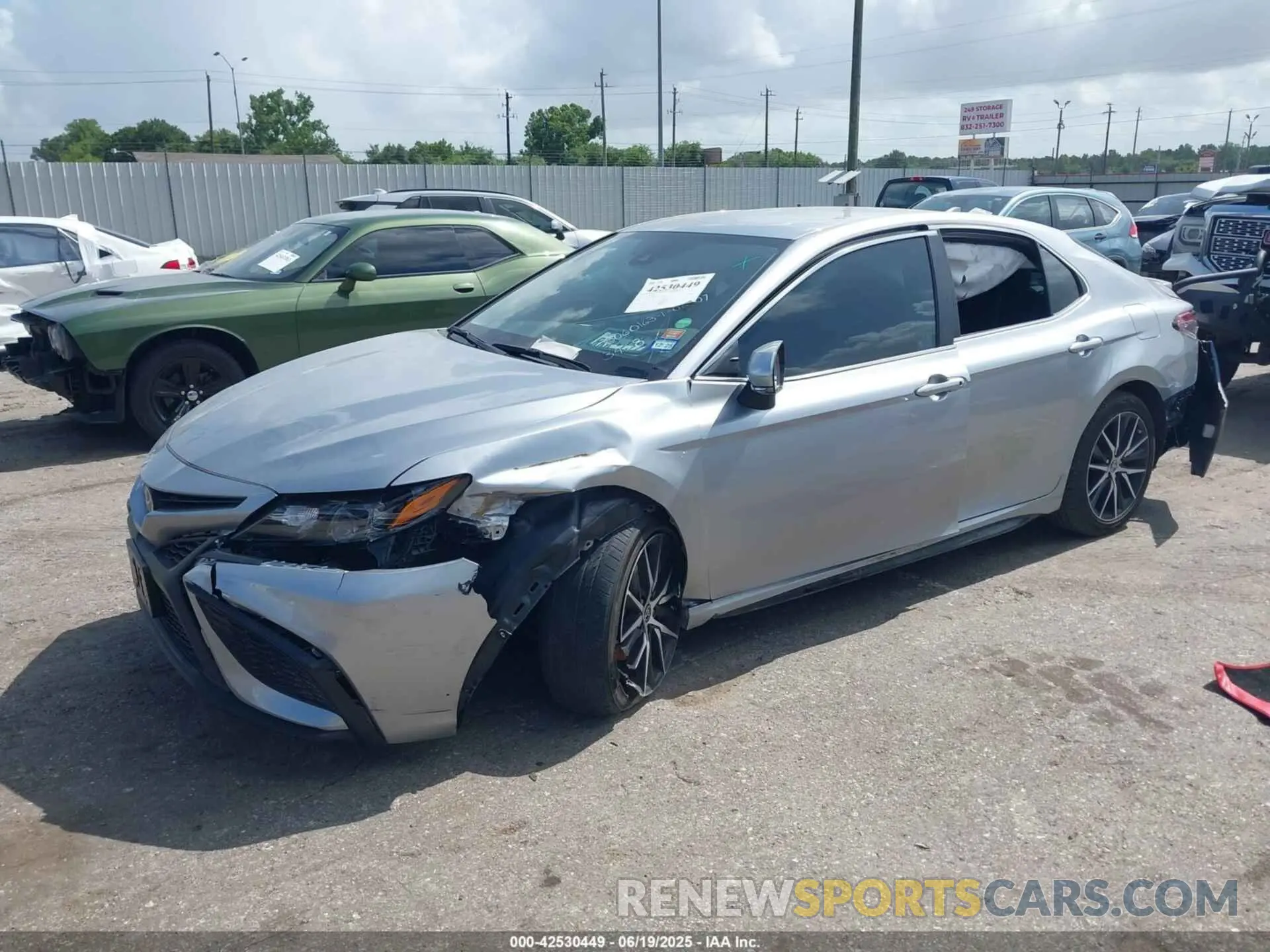 2 Фотография поврежденного автомобиля 4T1T11AK3NU643468 TOYOTA CAMRY 2022