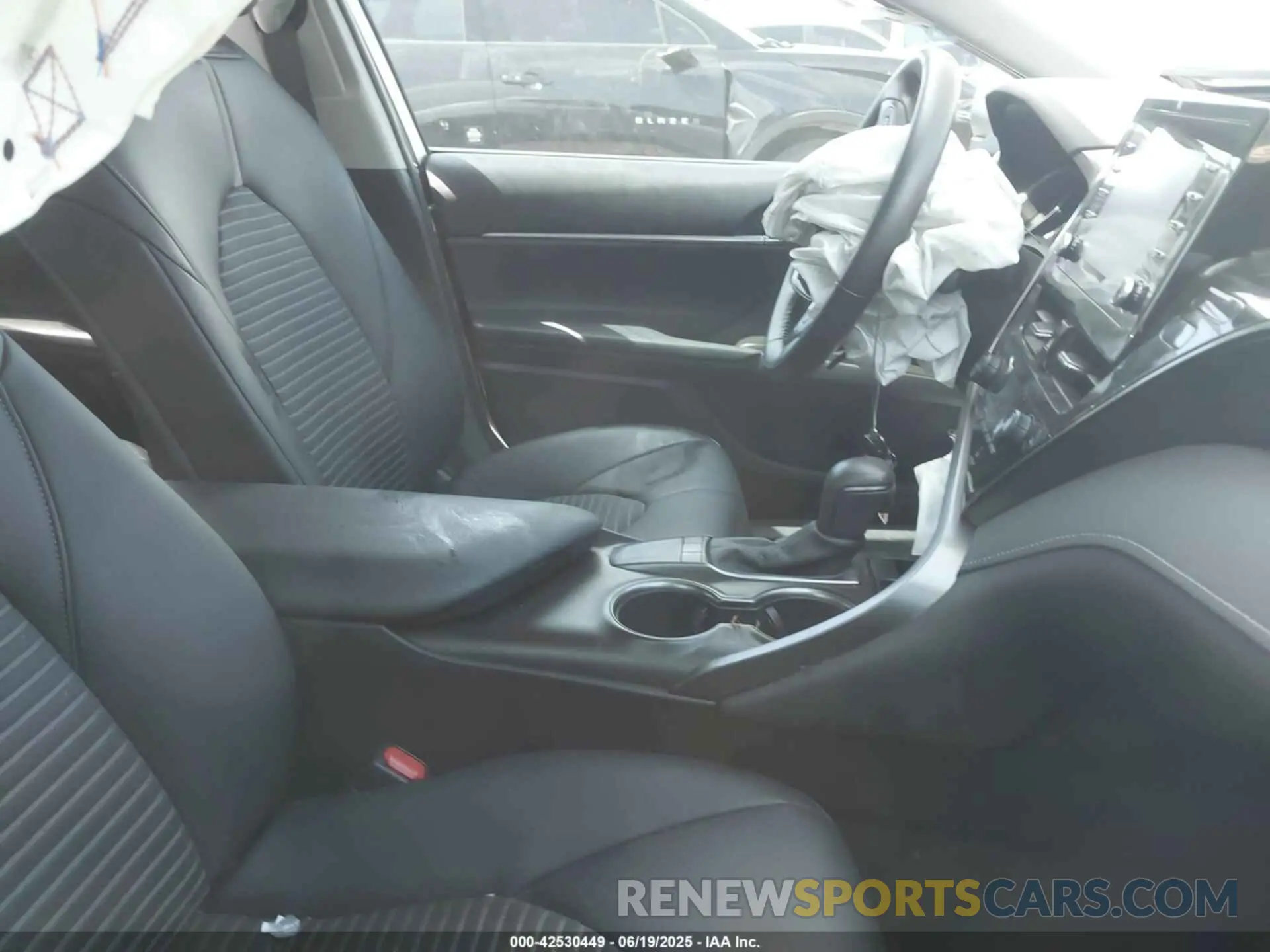 5 Фотография поврежденного автомобиля 4T1T11AK3NU643468 TOYOTA CAMRY 2022
