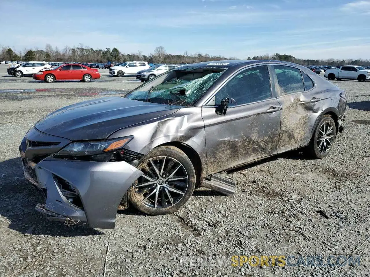 1 Фотография поврежденного автомобиля 4T1T11AK3NU710117 TOYOTA CAMRY 2022